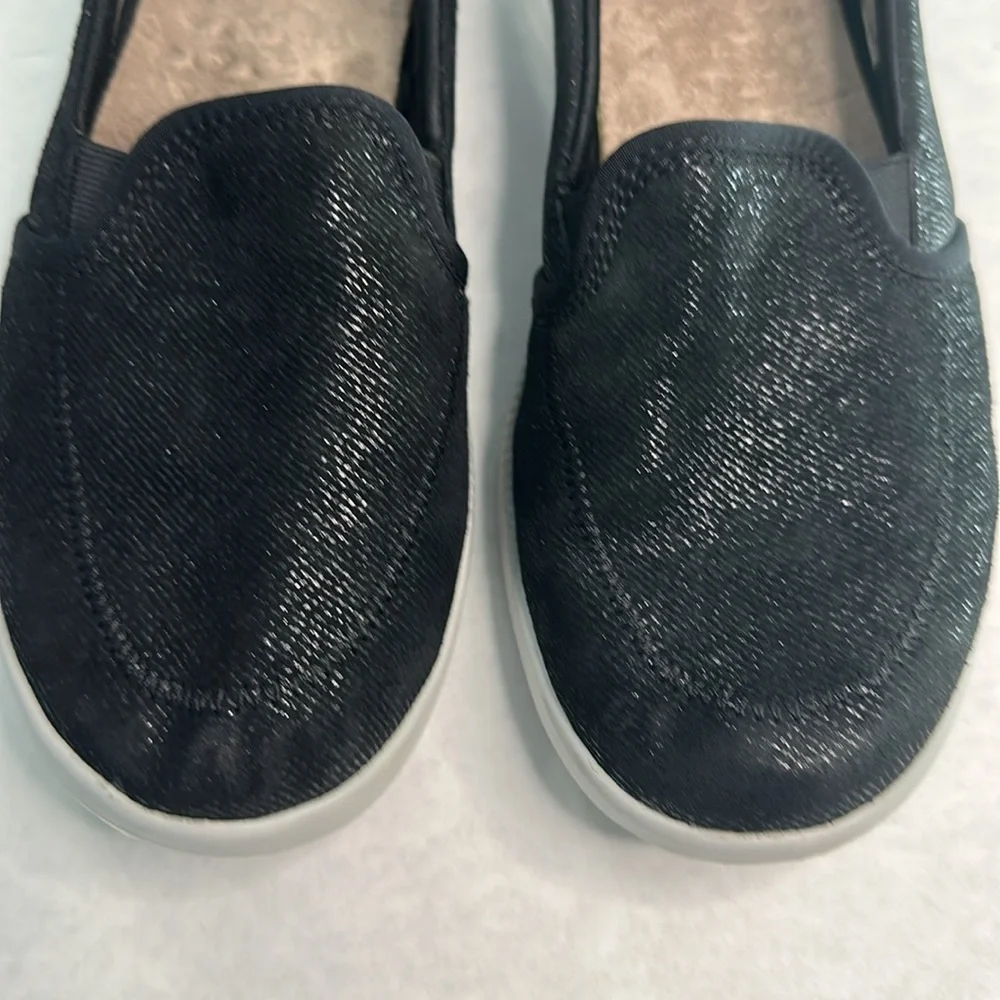 Skechers pre owned
